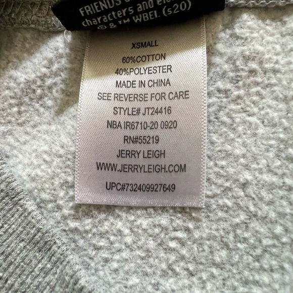 FRIENDS Branded Juniors Sweatshirt, Grey, Size XS, Jerry Leigh - Picture 7 of 7